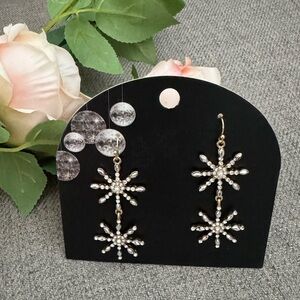 Party City Silver Sparkle Firework Burst Women’s Earrings✨